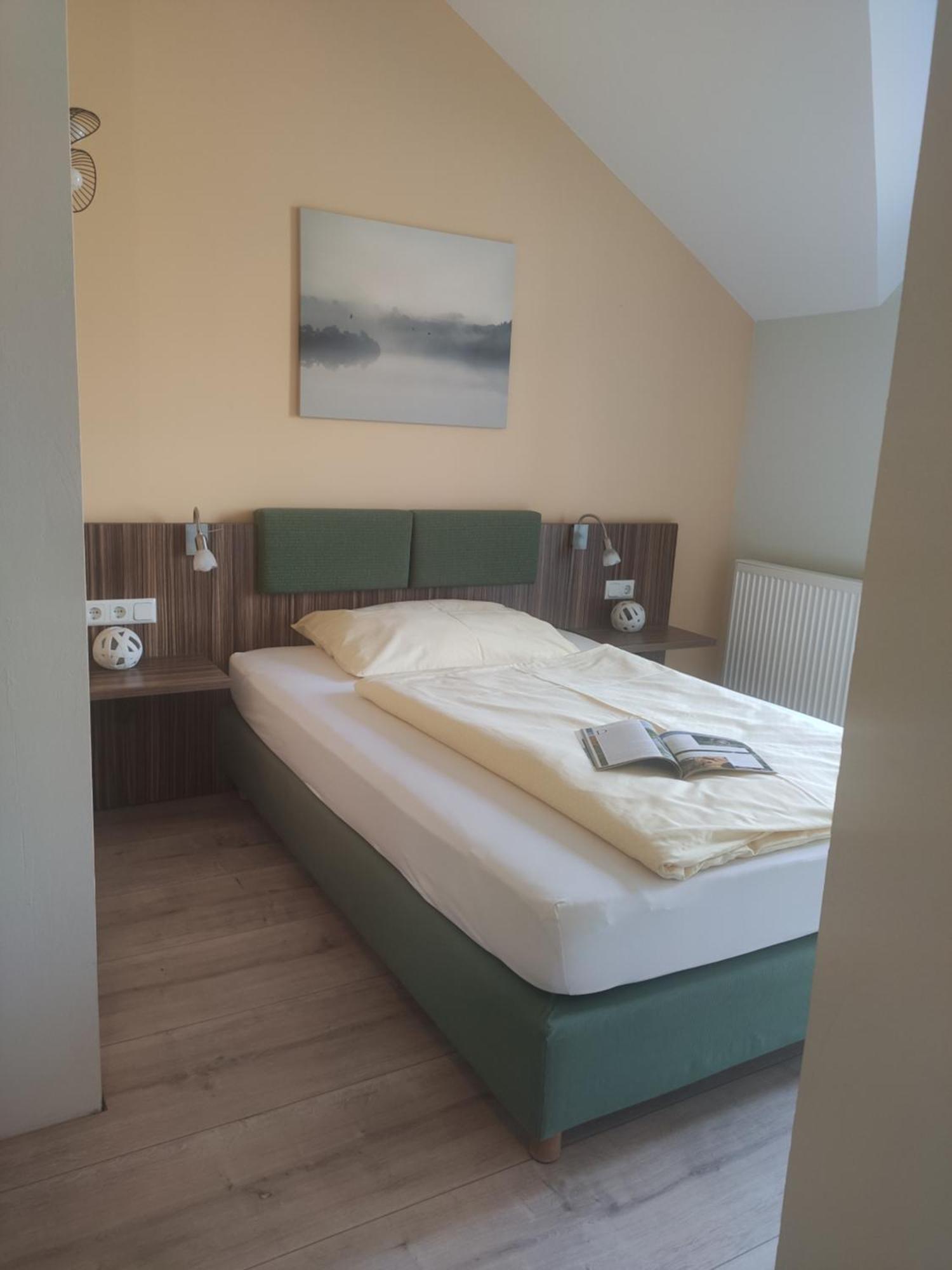 Rosenhotel - Serviced Apartments Zwentendorf Экстерьер фото