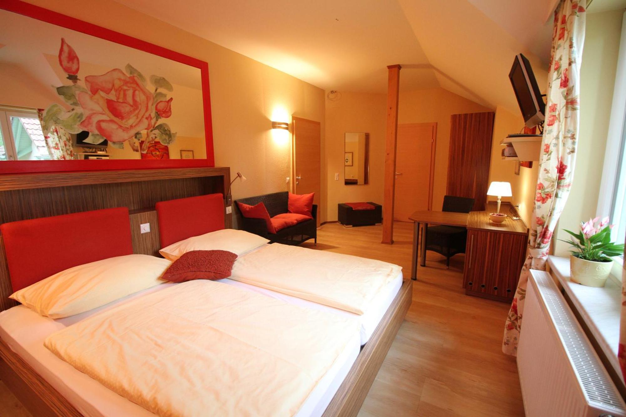Rosenhotel - Serviced Apartments Zwentendorf Экстерьер фото