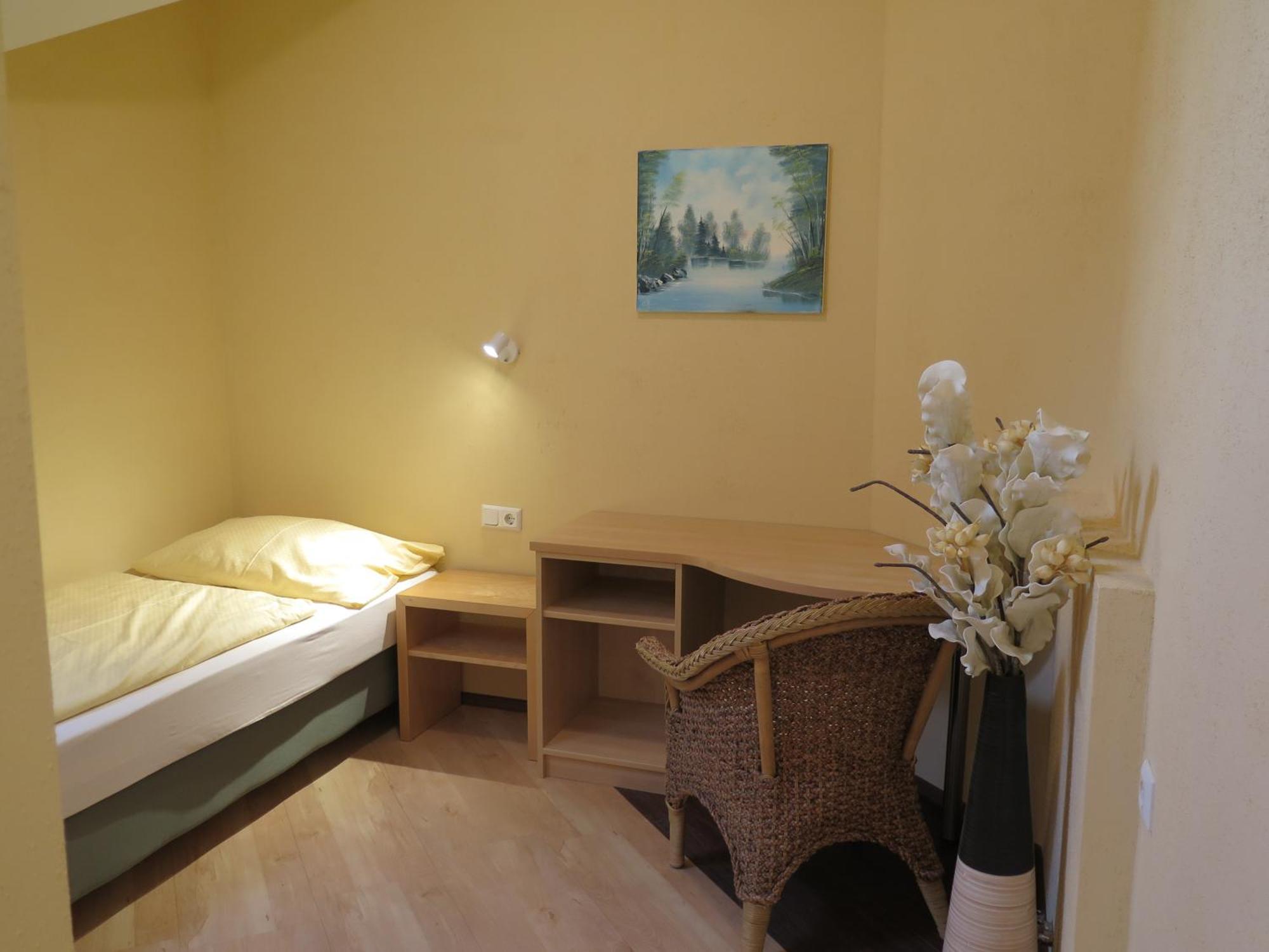 Rosenhotel - Serviced Apartments Zwentendorf Экстерьер фото